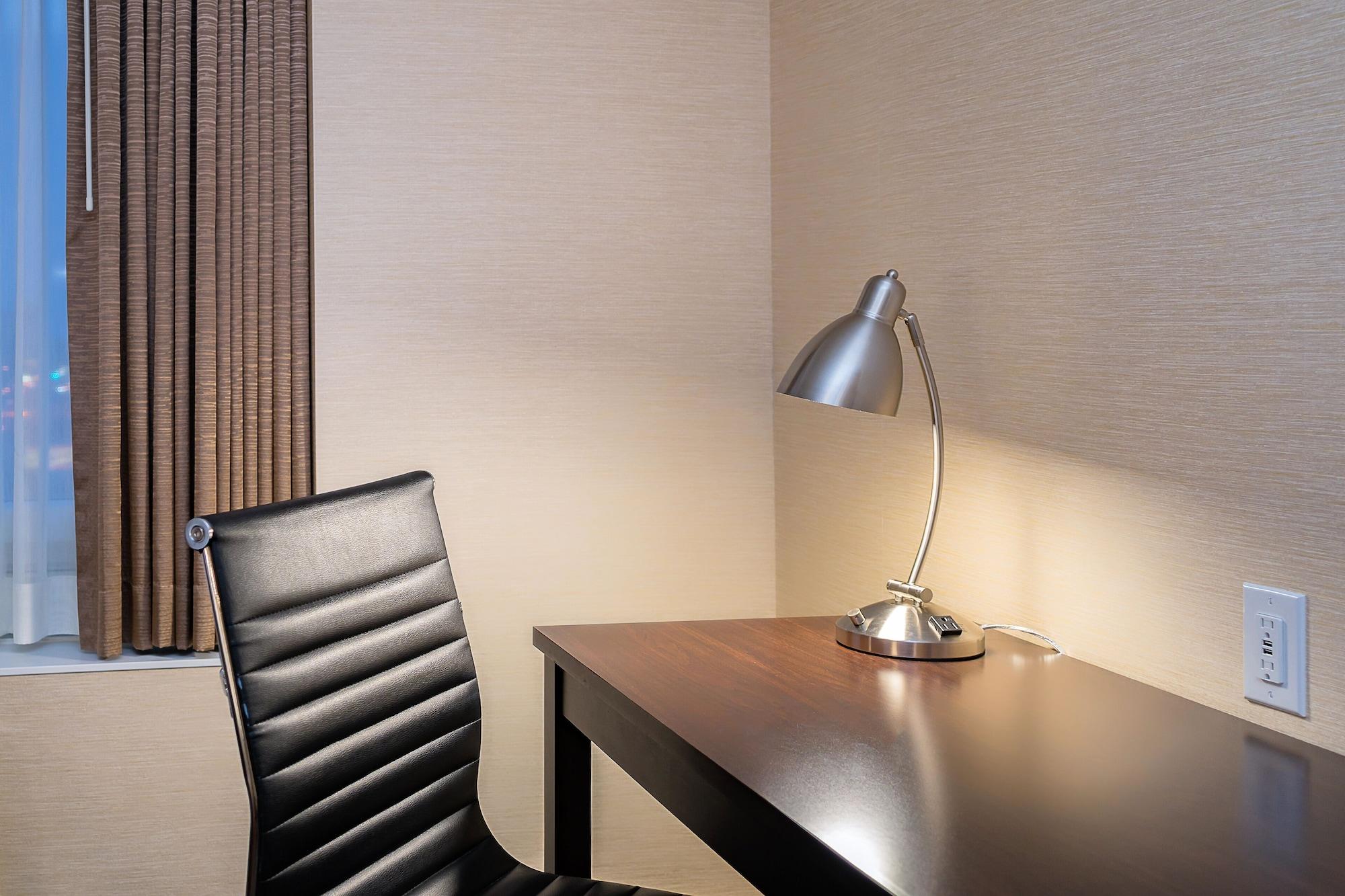 Ramada By Wyndham Niagara Falls Near The Falls Экстерьер фото