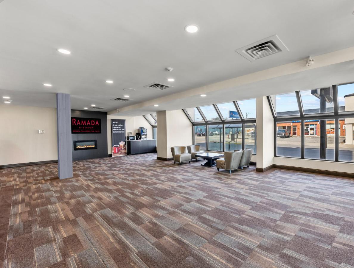 Ramada By Wyndham Niagara Falls Near The Falls Экстерьер фото