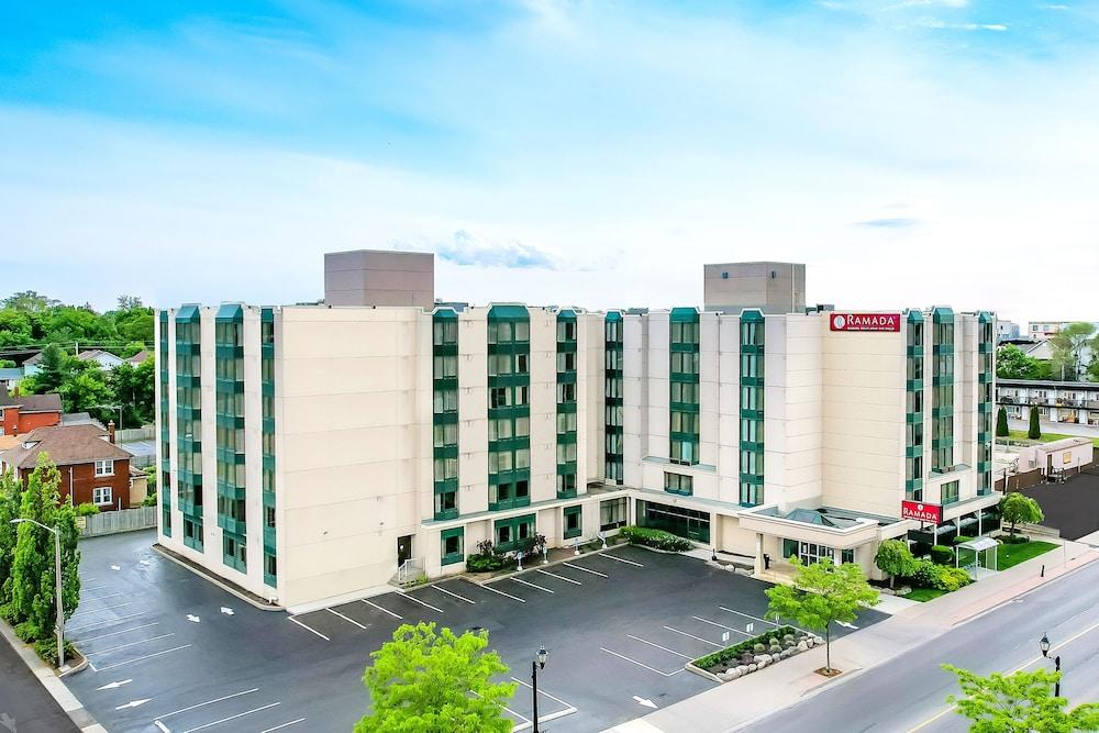 Ramada By Wyndham Niagara Falls Near The Falls Экстерьер фото