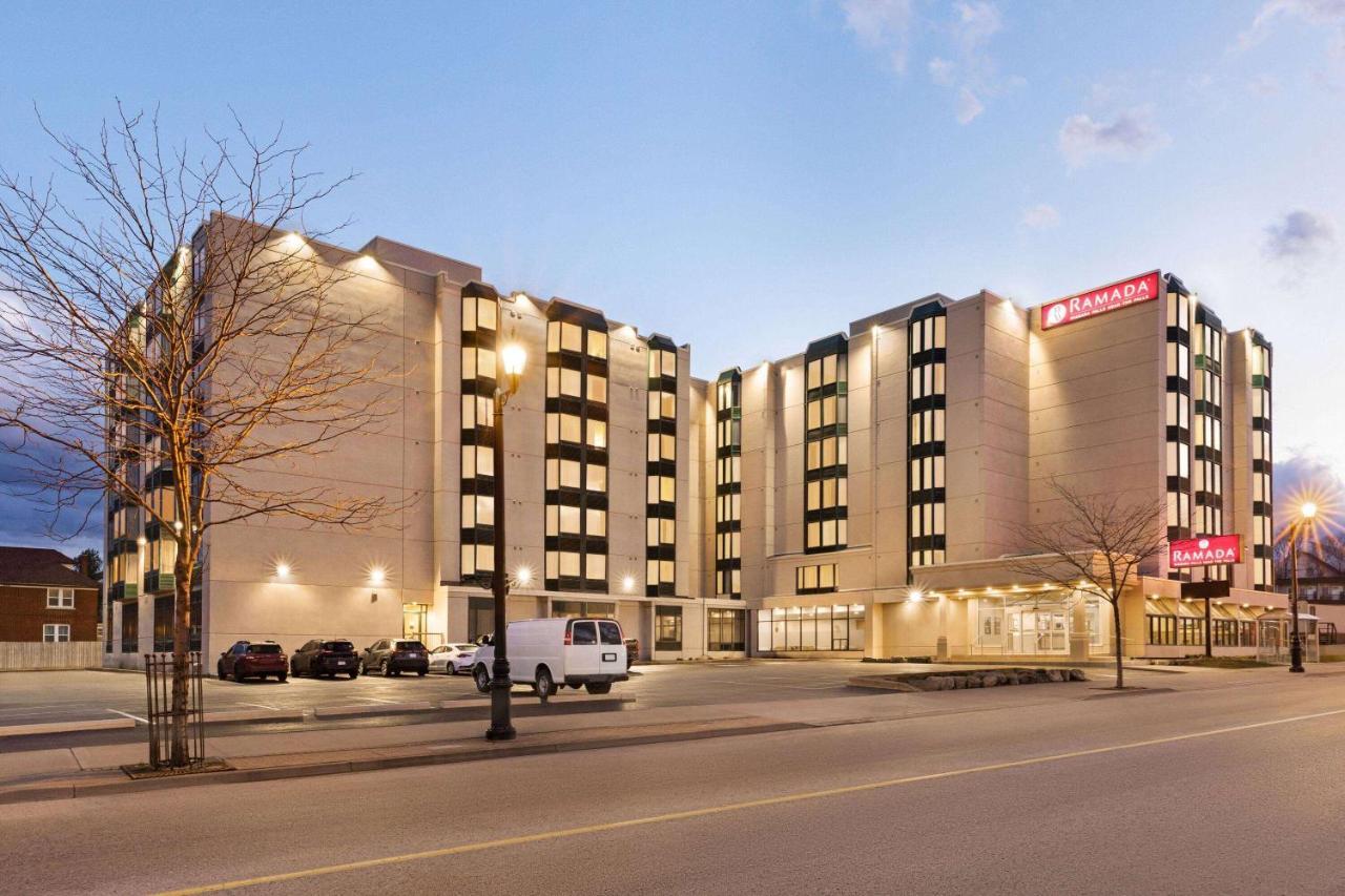 Ramada By Wyndham Niagara Falls Near The Falls Экстерьер фото