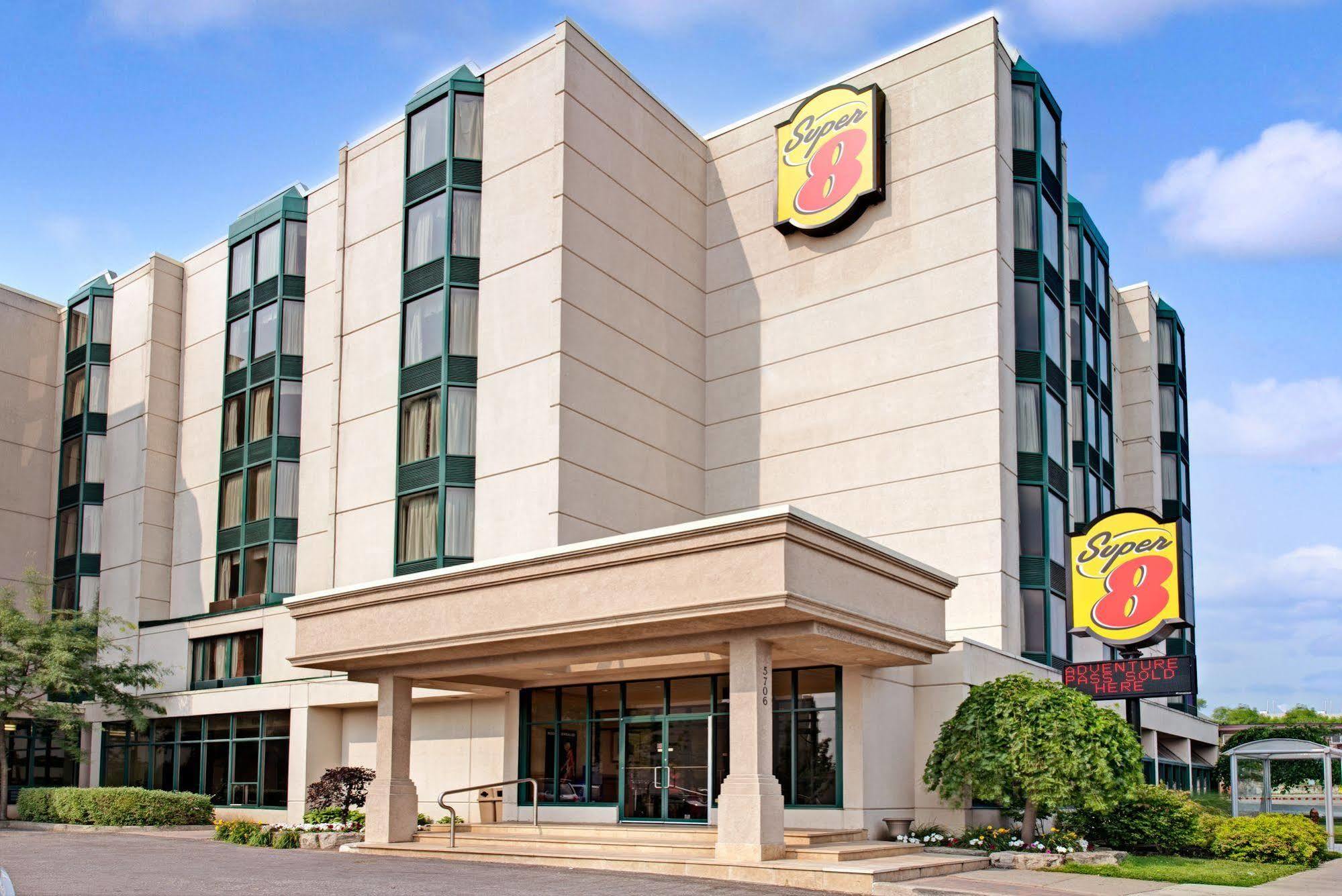 Ramada By Wyndham Niagara Falls Near The Falls Экстерьер фото